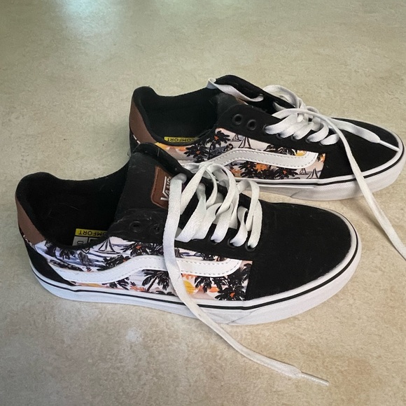 Vans Other - Vans Tropical Sneakers, Men’s size 7